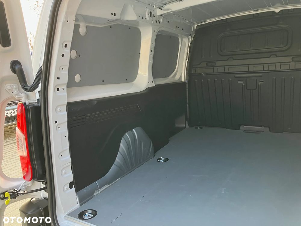 Toyota Proace City - 8