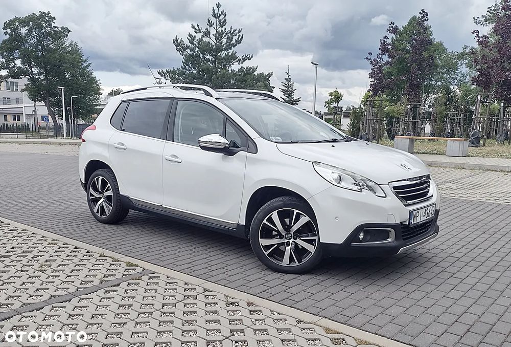 Peugeot 2008 1.2 Pure Tech Allure S&S - 3