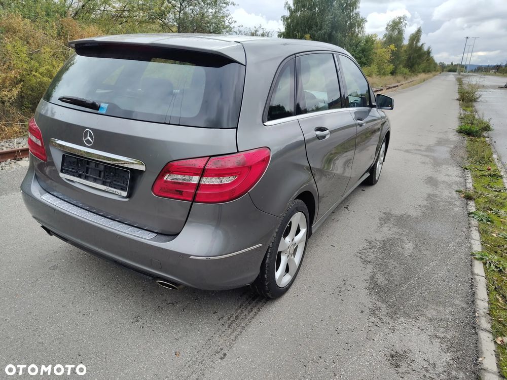 Mercedes-Benz Klasa B 250 (BlueEFFICIENCY) 7G-DCT - 4