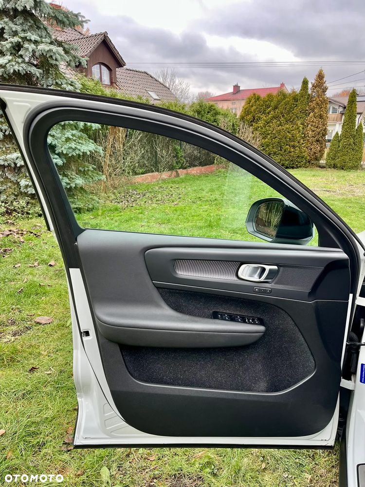 Volvo XC 40 T5 Plug-In Hybrid R-Design - 15