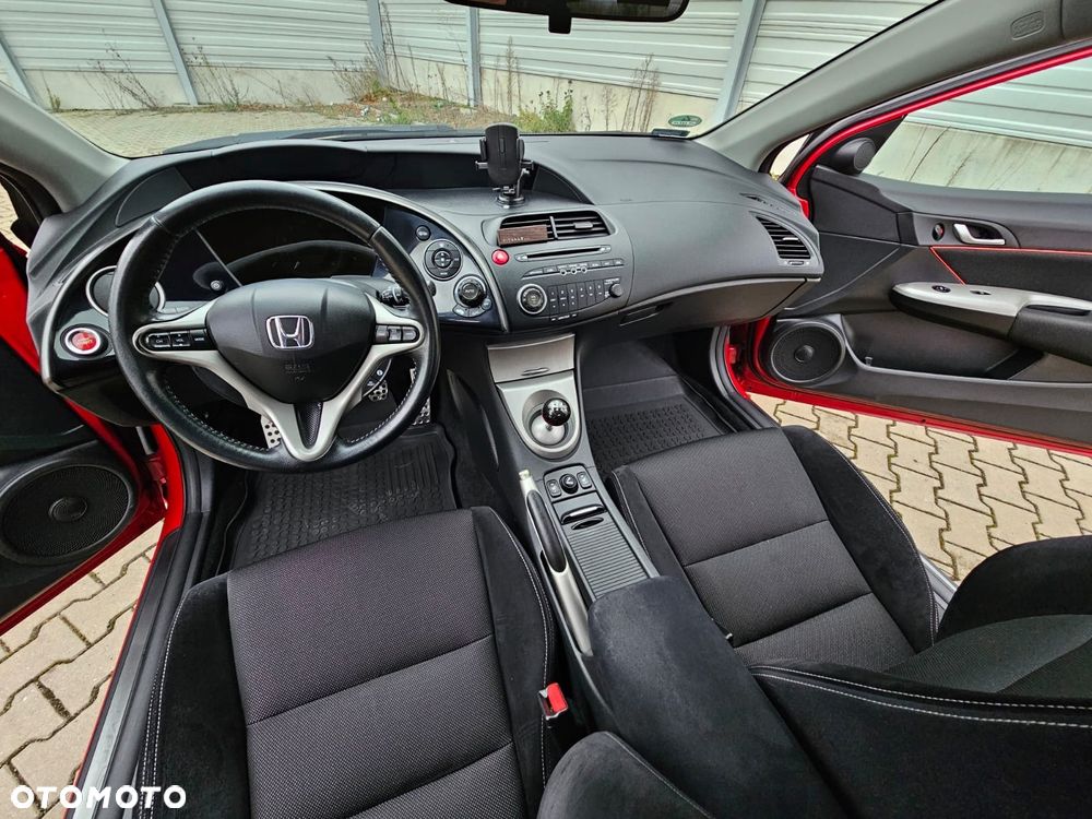Honda Civic 1.8 LX Coupe - 10