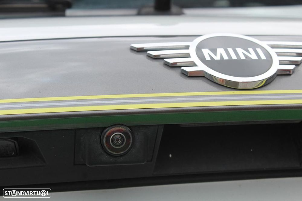 MINI 3 Portas Cooper SE Essential - 13