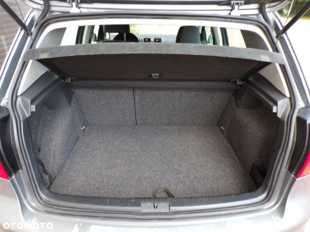 Volkswagen Golf - 17