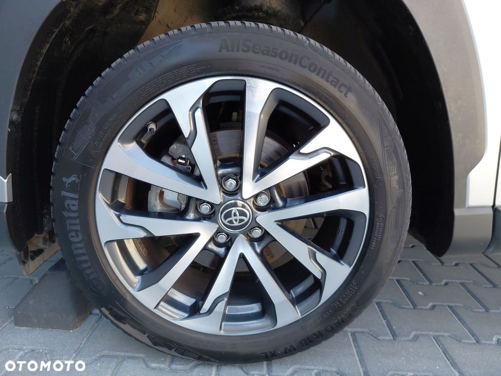 Toyota Corolla Cross 2.0 Hybrid Style - 19