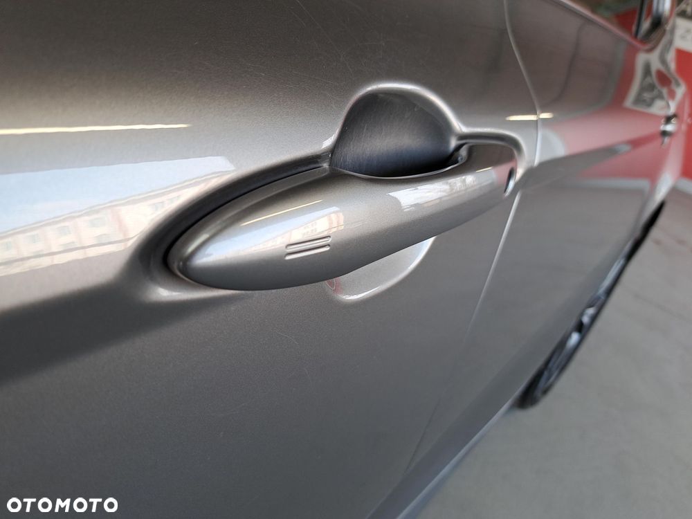 Toyota Camry 2.5 Hybrid Executive CVT - 34