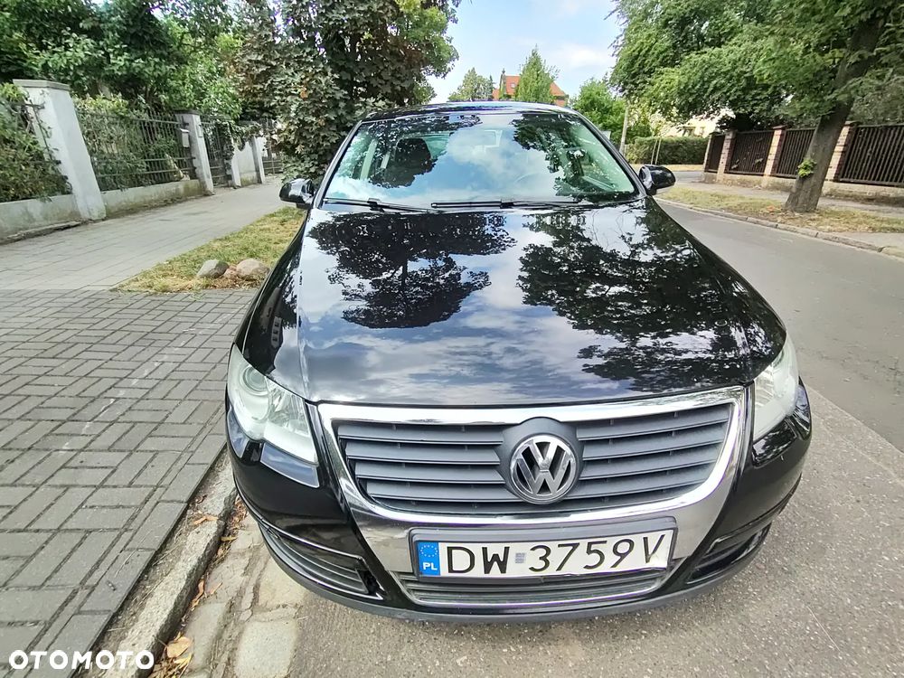 Volkswagen Passat 2.0 TDI DPF Comfortline - 4