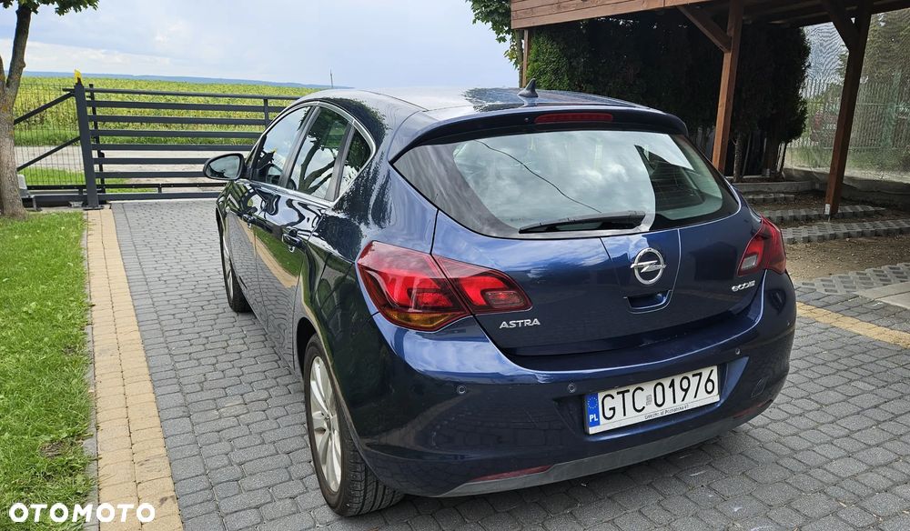 Opel Astra 1.7 CDTI DPF ecoFLEX Start/Stop Design Edition - 4