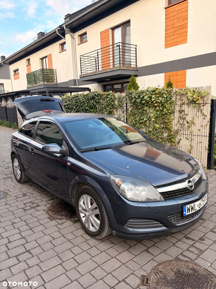 Opel Astra 1.8 Sport - 1