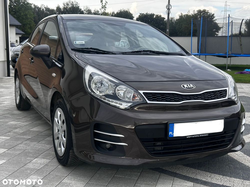 Kia Rio - 4