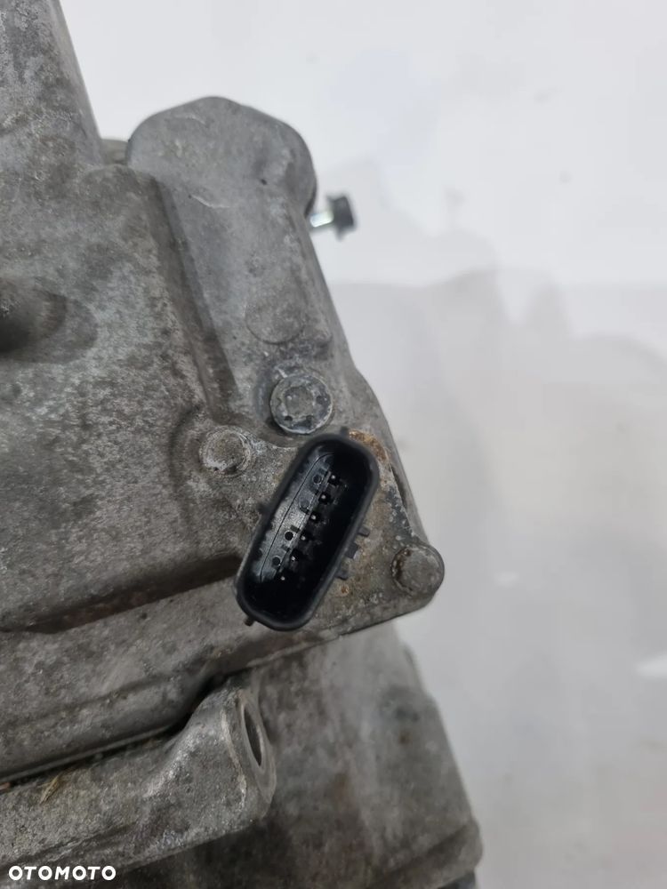 TOYOTA PRIUS POMPA SPRĘŻARKA KLIMATYZACJI 042200-0404 - 5
