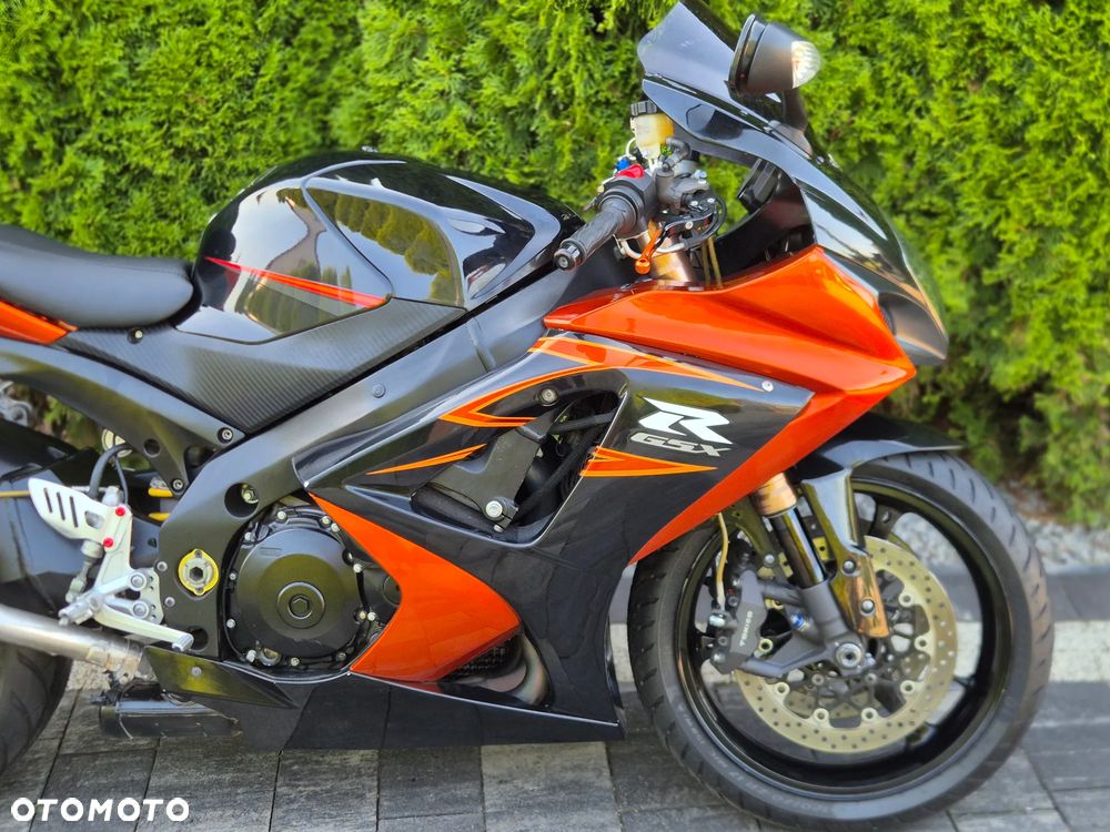 Suzuki GSX-R - 15