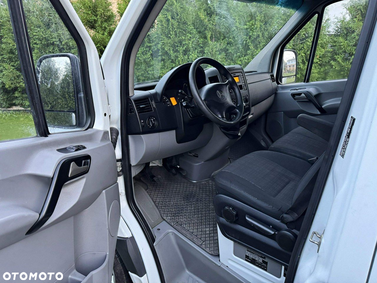 Mercedes-Benz Sprinter - 18
