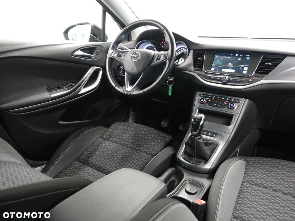 Opel Astra 1.2 Turbo Edition - 29