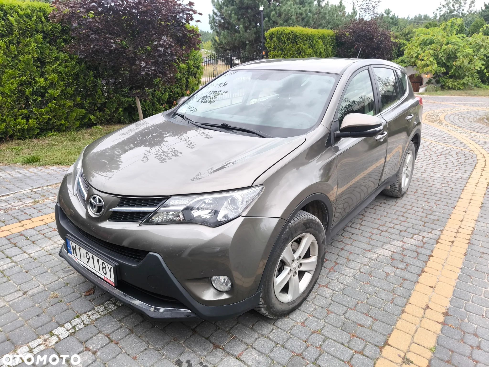 Toyota RAV4 2.0 D-4D Active - 1