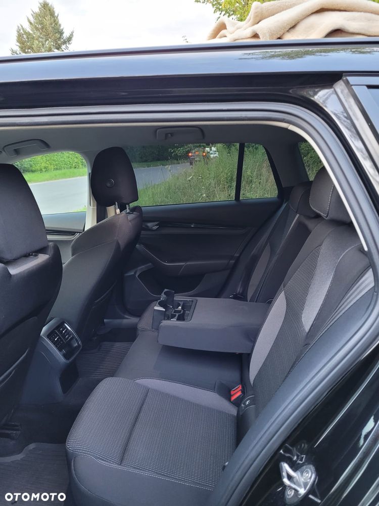 Skoda Octavia 1.5 TSI ACT Ambition - 6