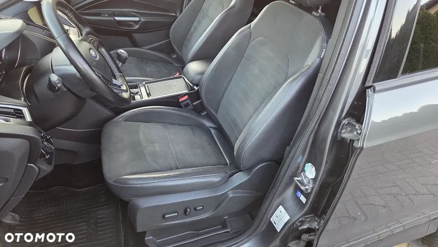 Ford Kuga 2.0 TDCi 4x4 ST-Line - 20