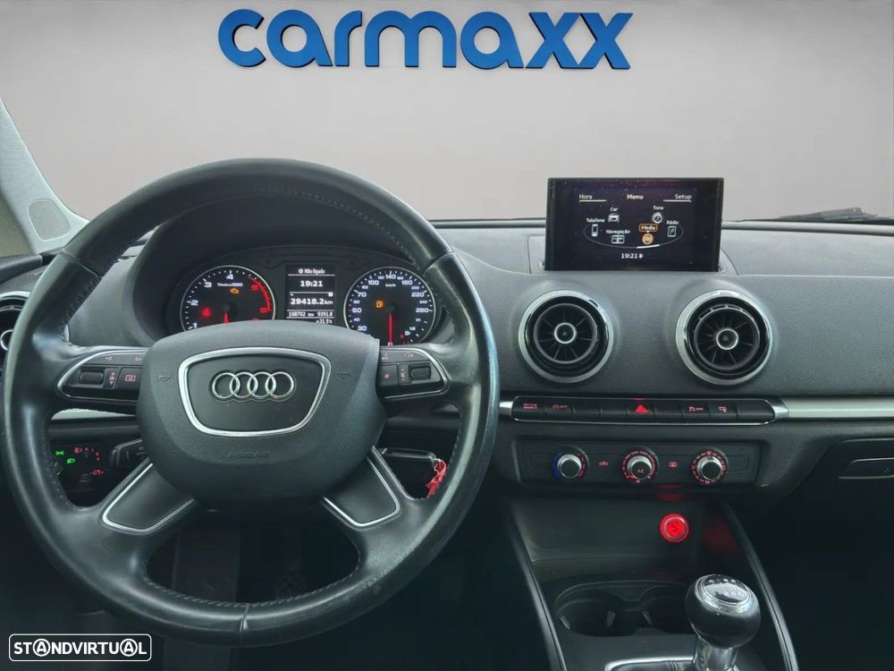 Audi A3 Sportback 1.6 TDI Attraction - 6
