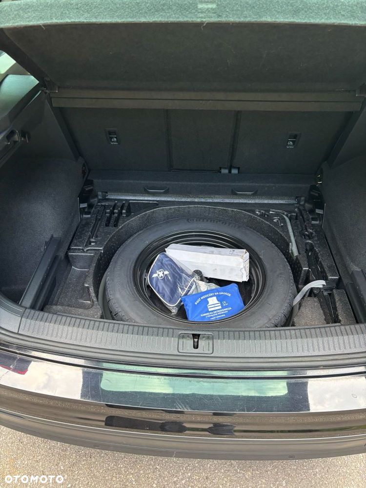 Volkswagen Tiguan - 12