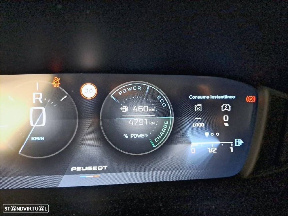 Peugeot 408 1.2 Hybrid Allure e-DCS6 - 13