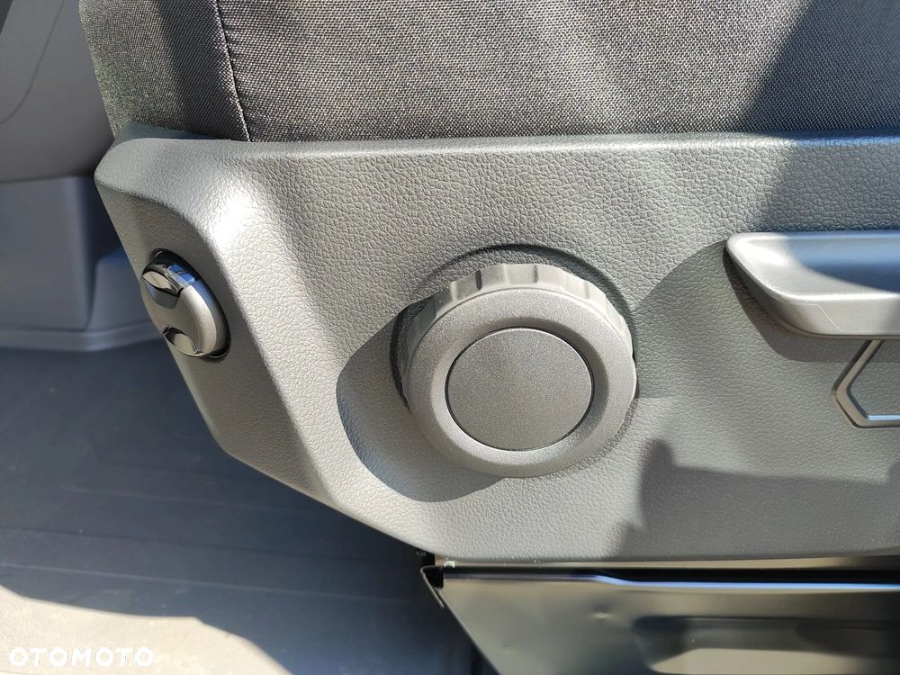 Volkswagen CRAFTER - 11