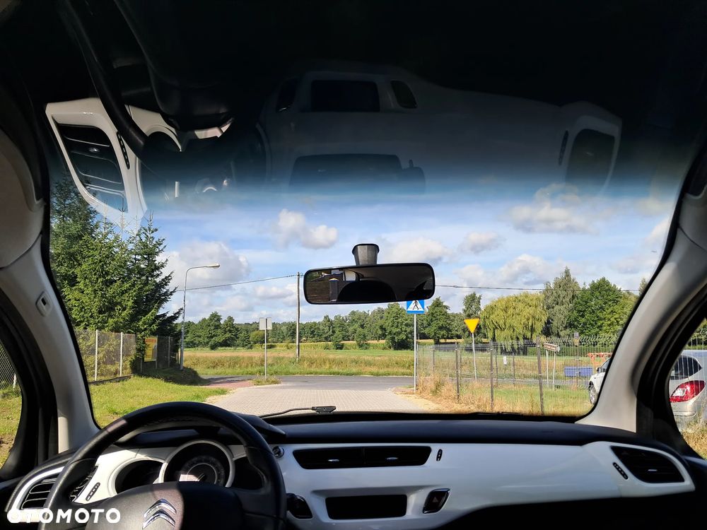 Citroën C3 Pure Tech (VTi) 82 Exclusive - 17