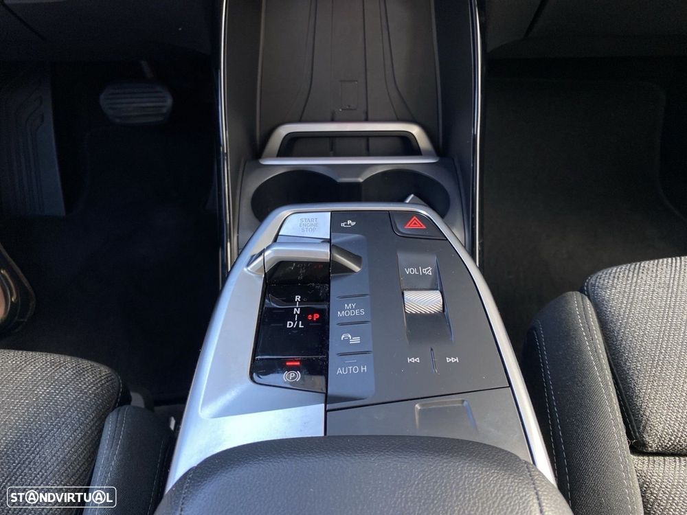 BMW 218 Active Tourer i Line Luxury Auto - 13