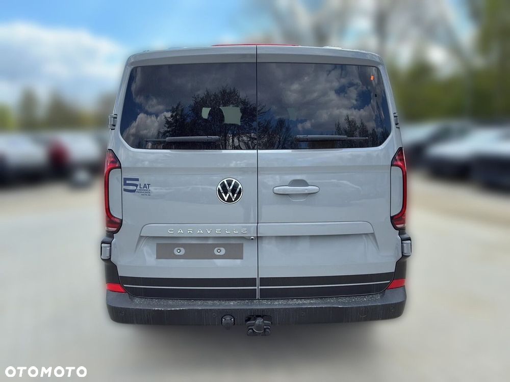 Volkswagen Caravelle - 5