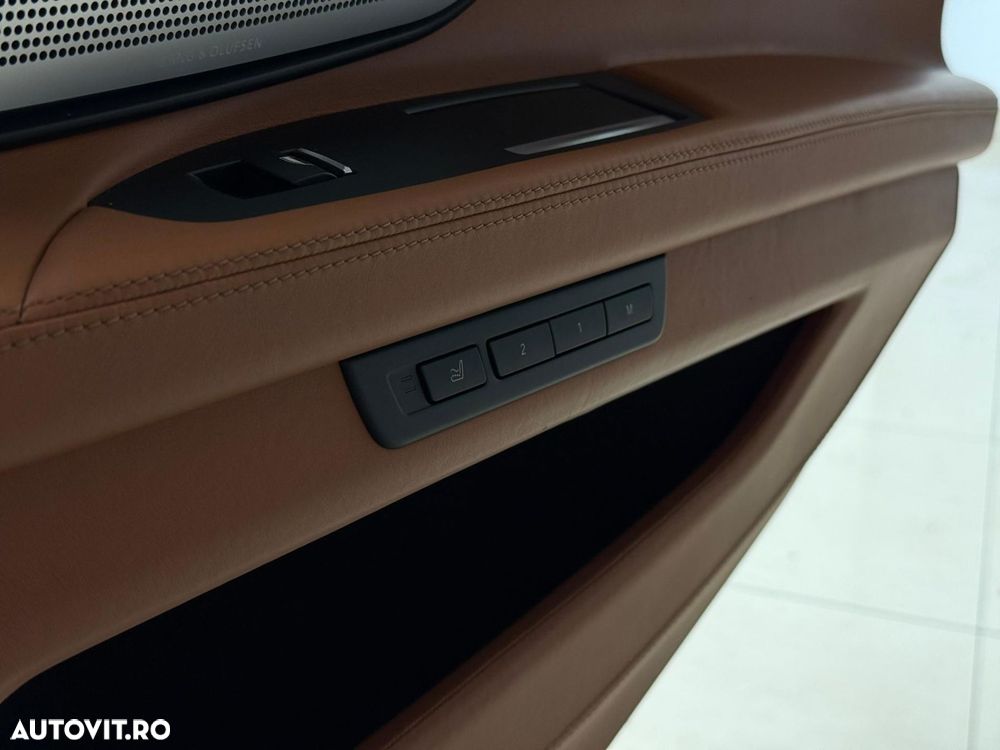 BMW Seria 7 740d xDrive - 34