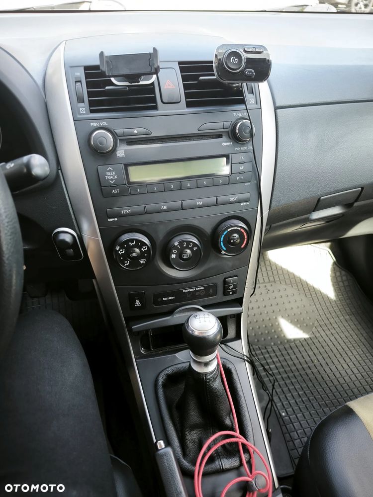 Toyota Corolla - 12