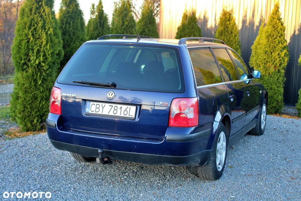 Volkswagen Passat 1.9 TDI Comfortline - 4
