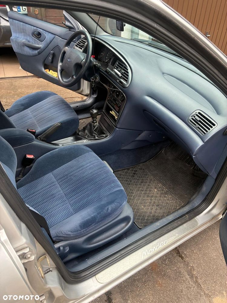 Ford Mondeo - 7