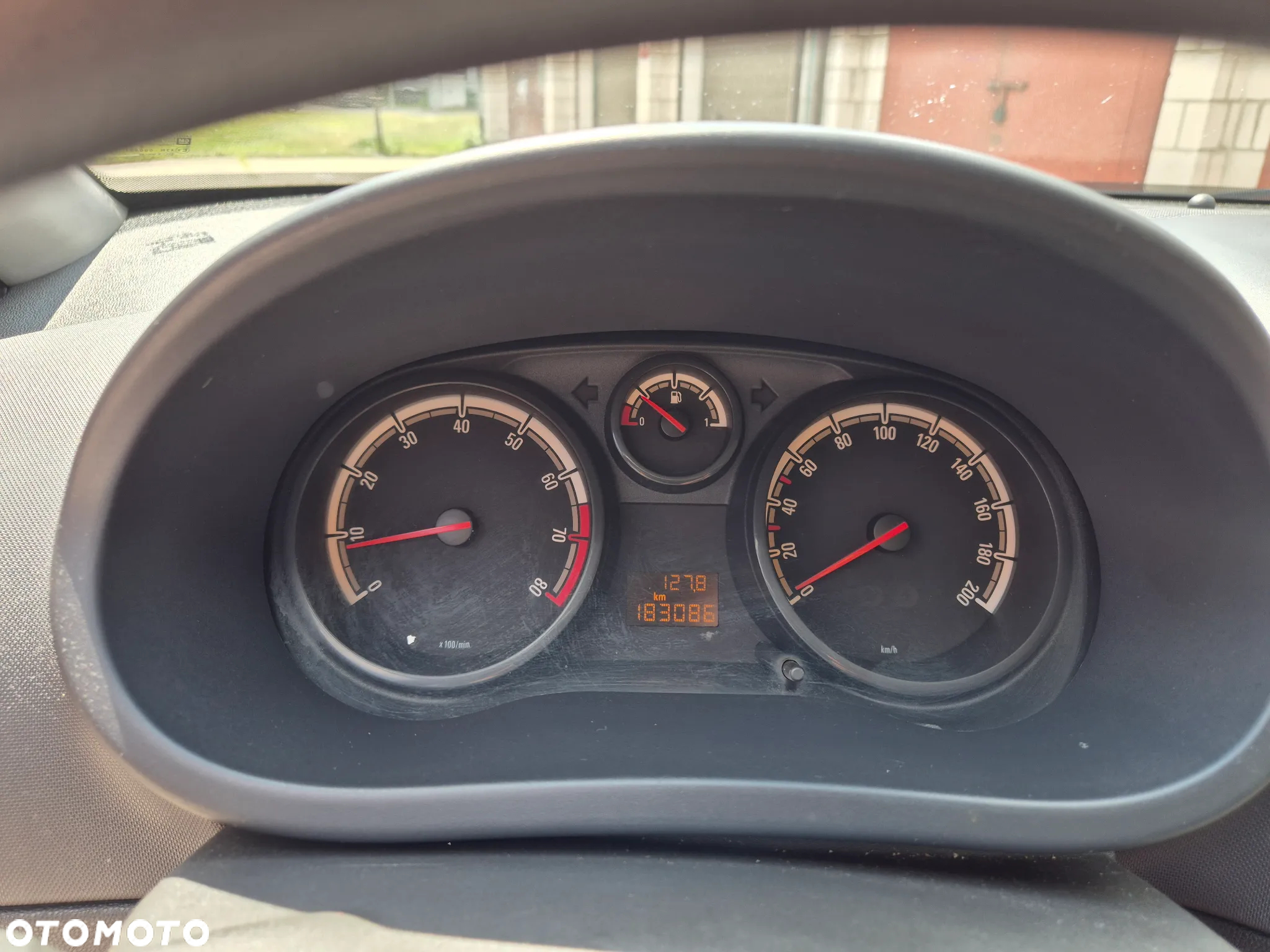 Opel Corsa 1.2 16V Enjoy - 10