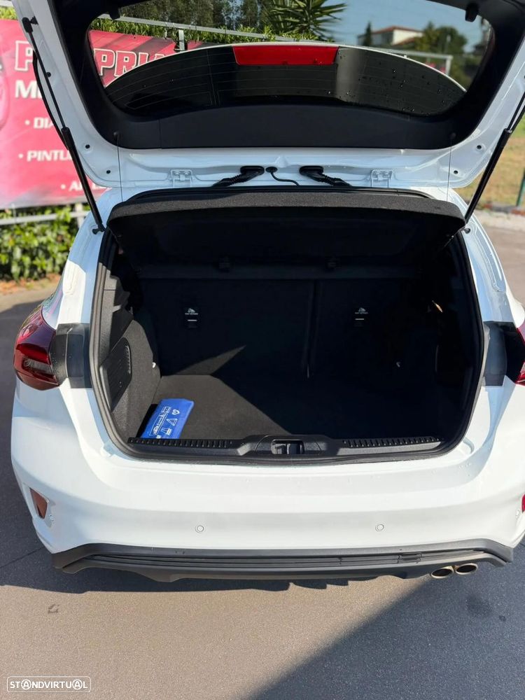 Ford Focus 1.0 EcoBoost MHEV ST-Line - 3