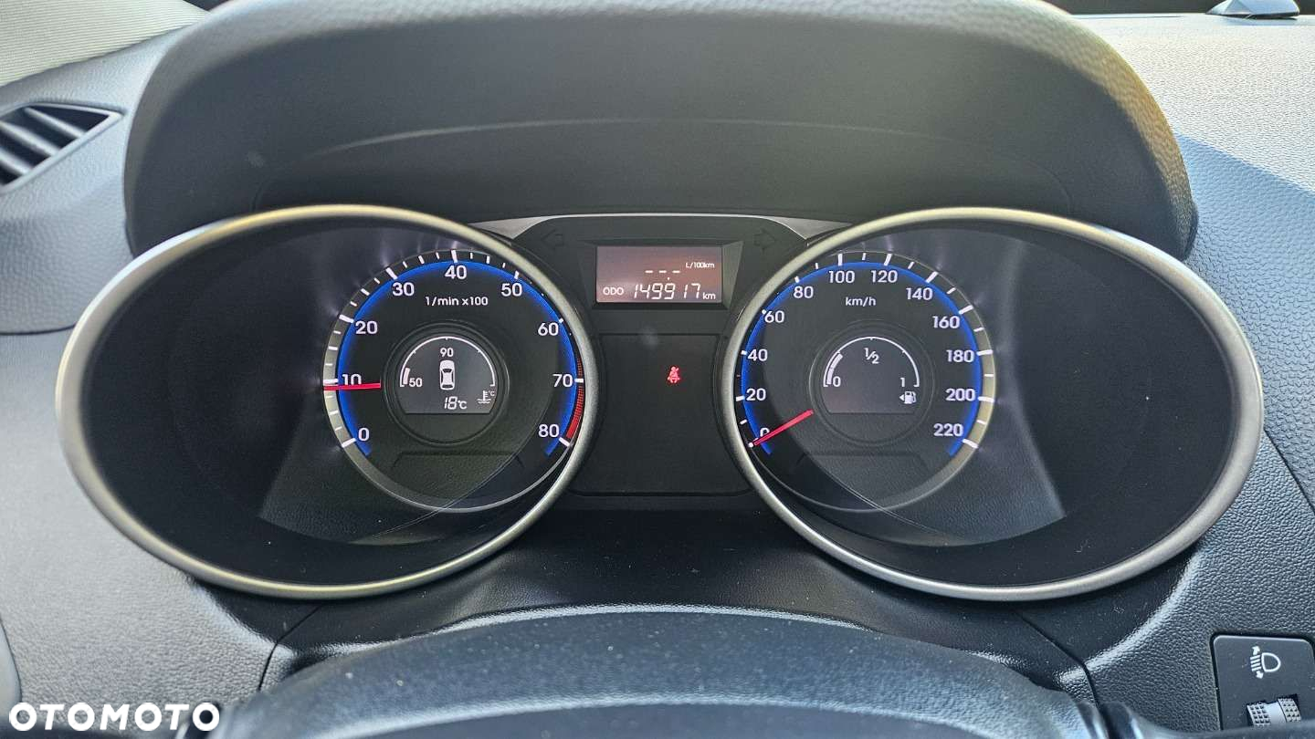 Hyundai ix35 - 23