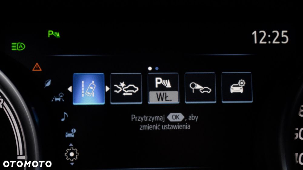 Toyota Camry 2.5 Hybrid Comfort CVT - 29