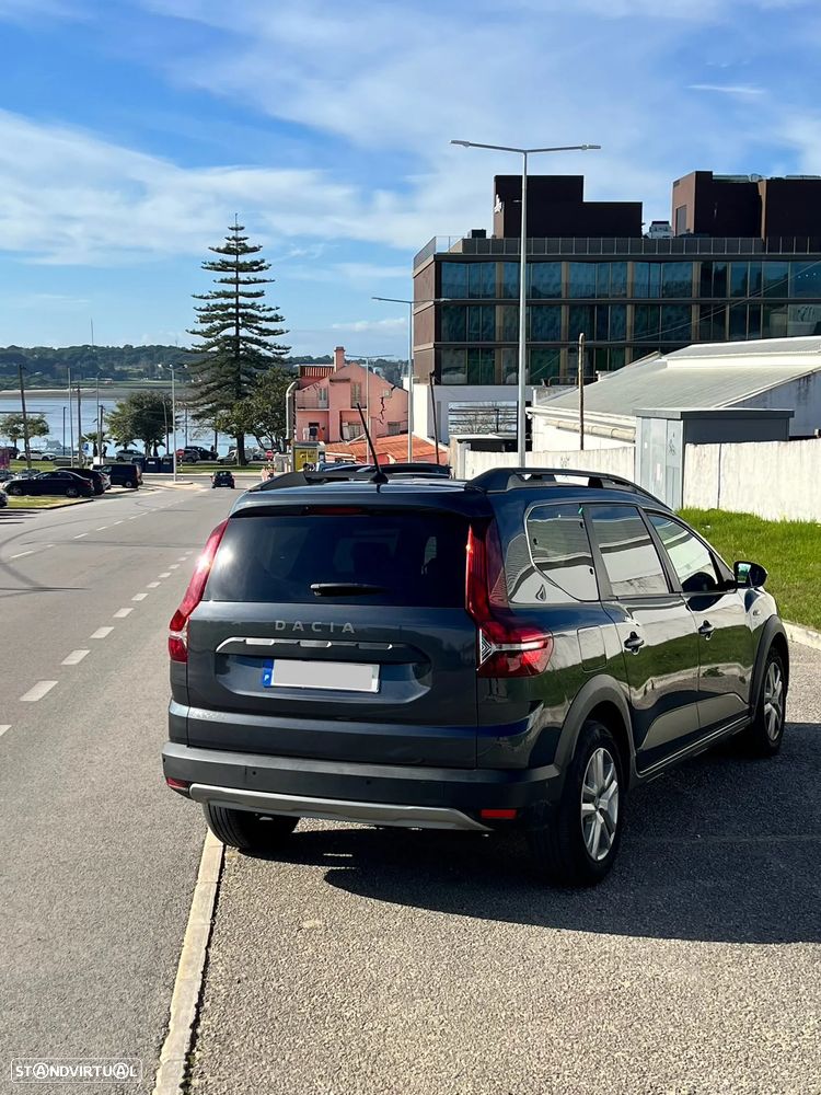 Dacia Jogger 1.0 TCe Comfort 7L - 9