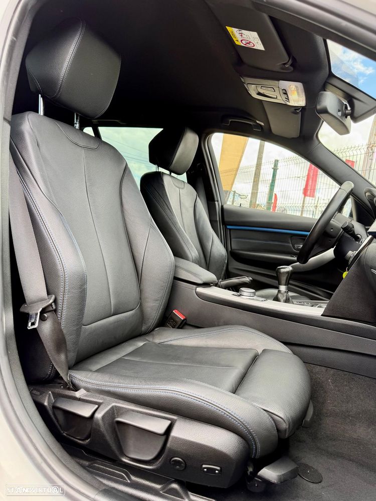 BMW 320 d Pack M - 32