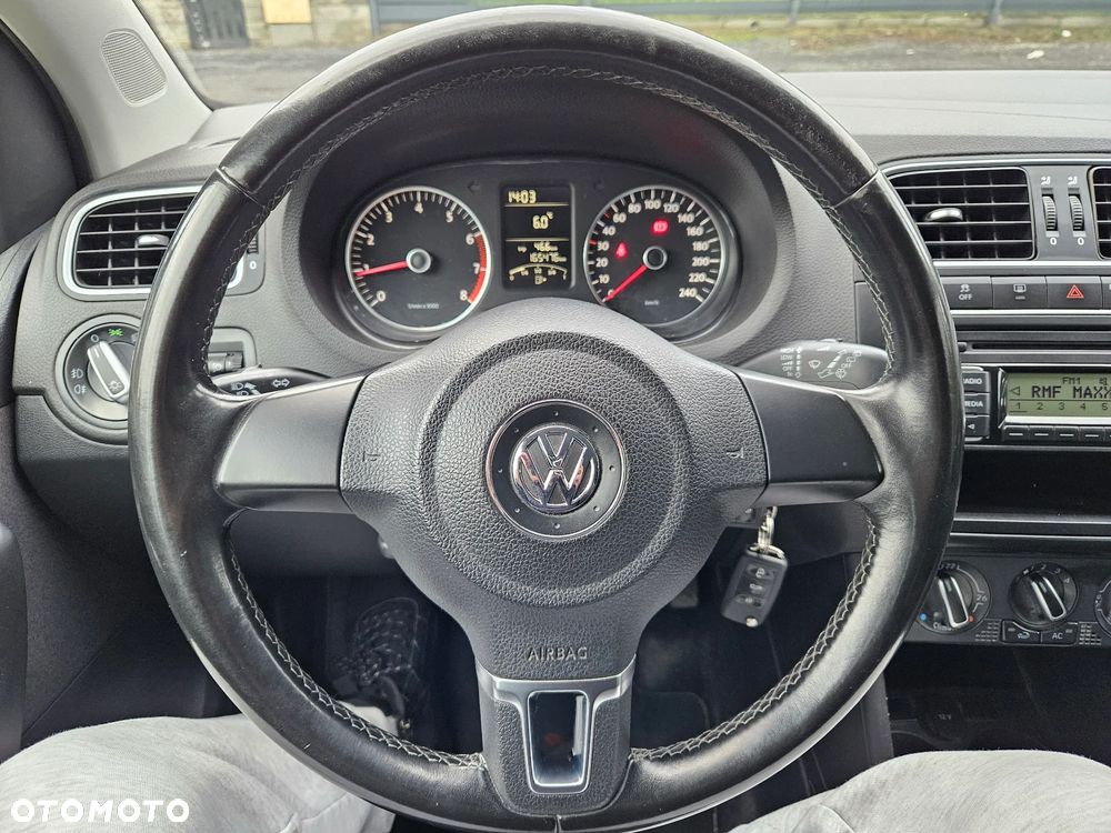 Volkswagen Polo 1.2 Team - 16