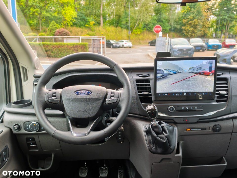 Ford Transit - 17