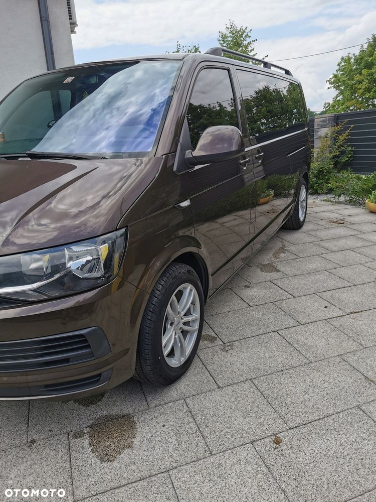 Volkswagen Caravelle - 2