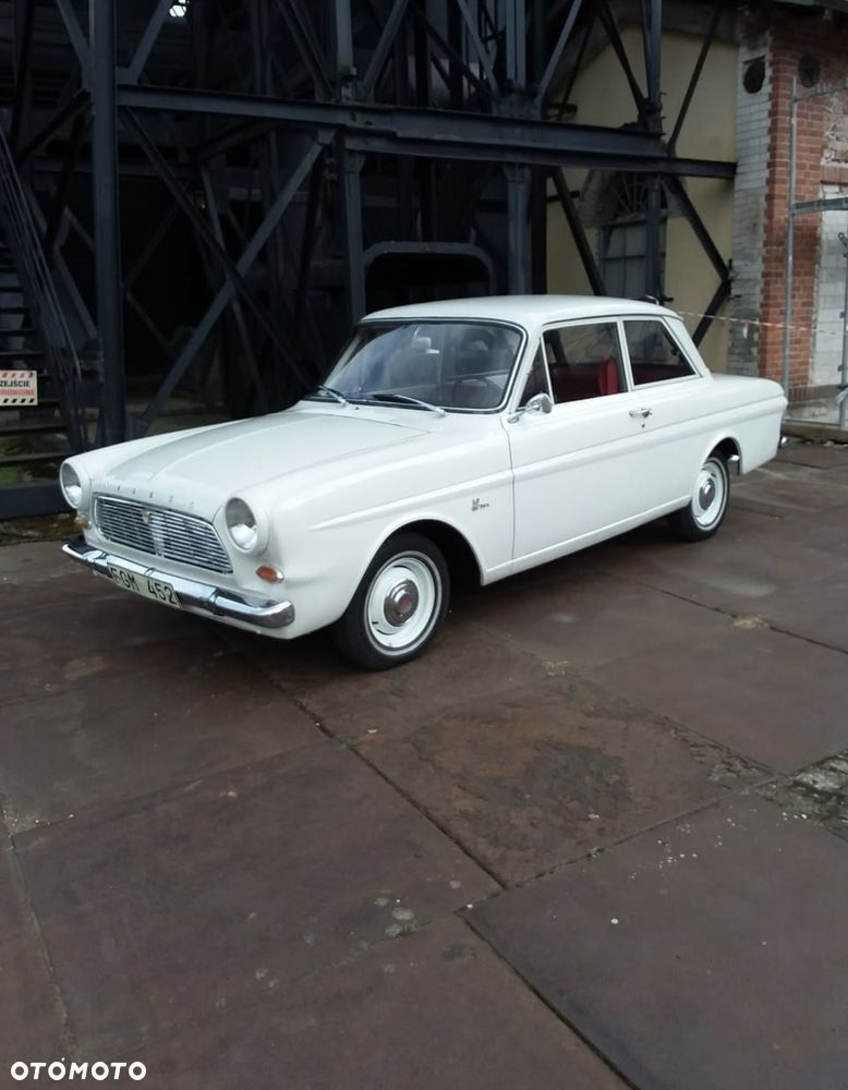 Ford Taunus - 1