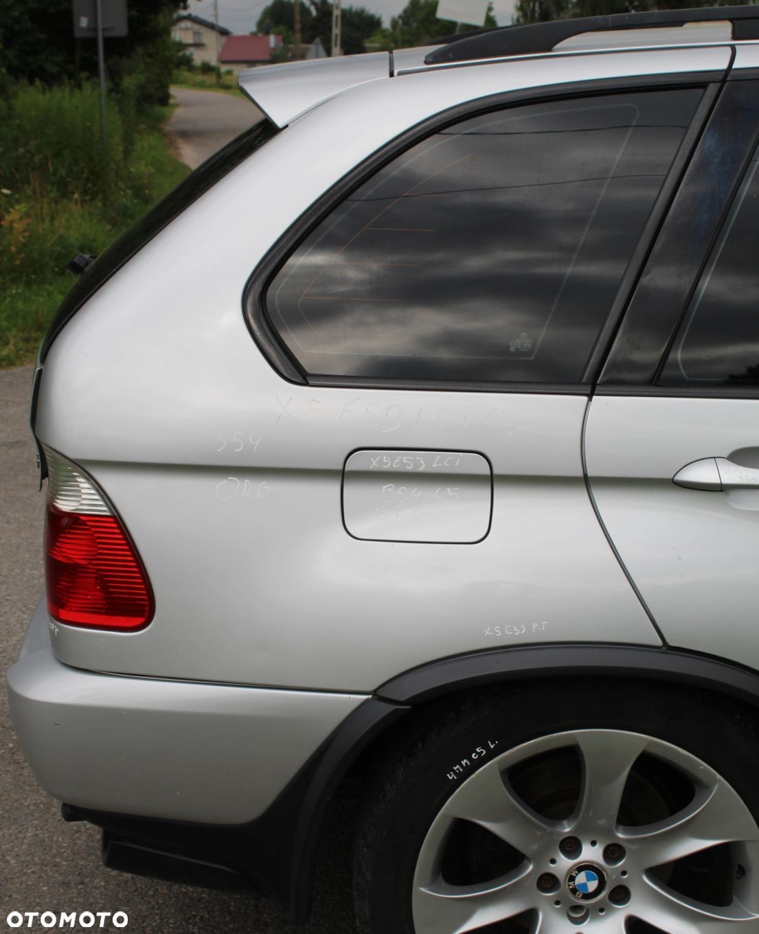 ĆWIARTKA BŁOTNIK PRAWY TYŁ BMW X5 E53 LIFT 354 TITANSILBER ORG LAKIER - 1