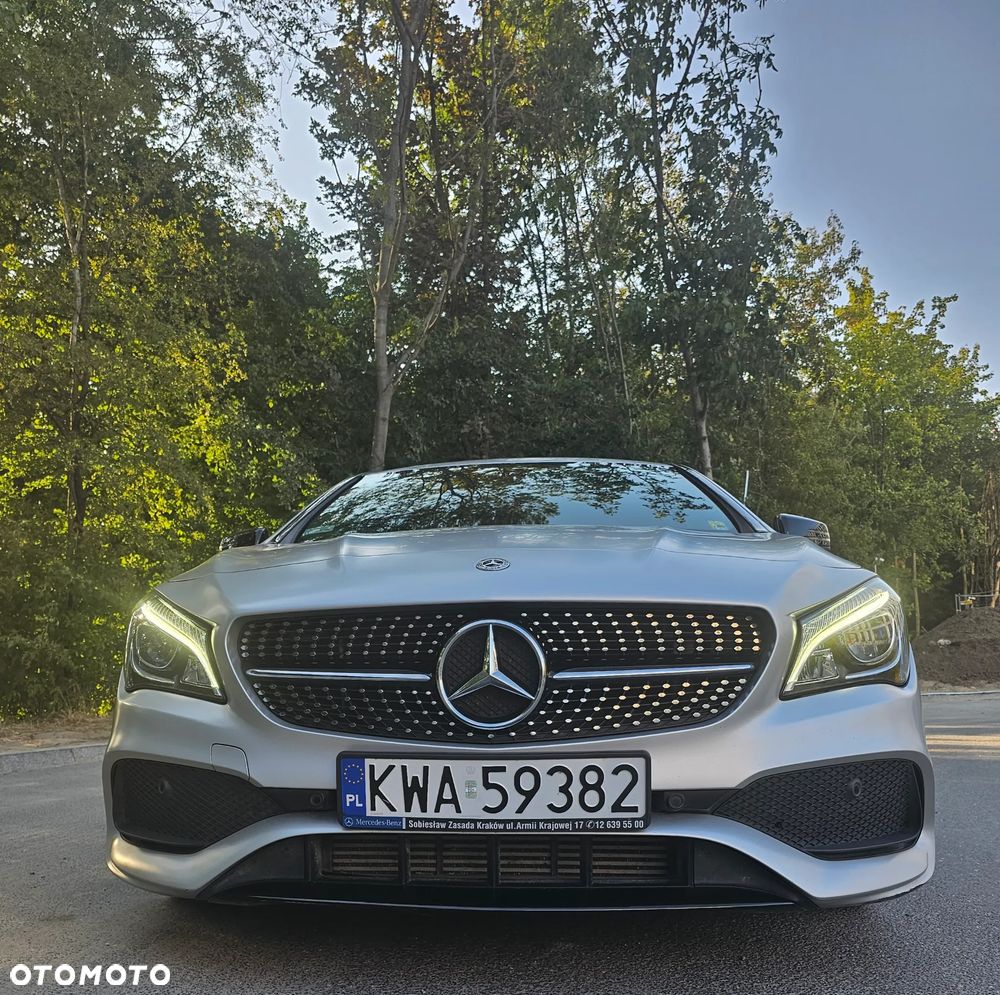 Mercedes-Benz CLA 220 4-Matic AMG Line - 5