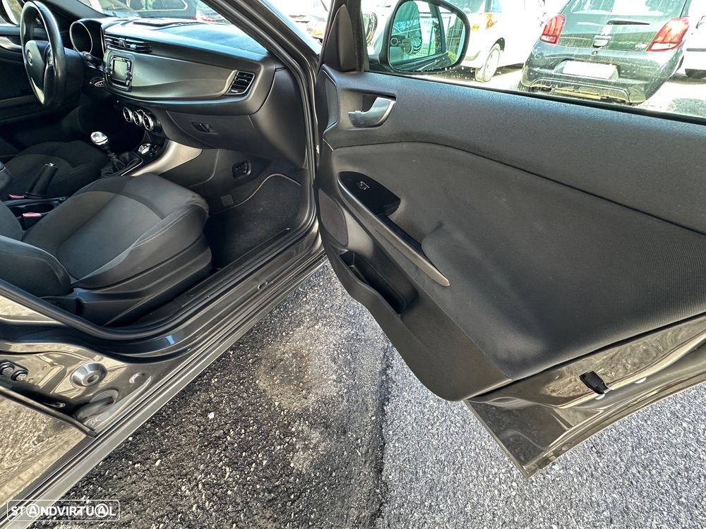 Alfa Romeo Giulietta 2.0 JTDM Trofeo - 15