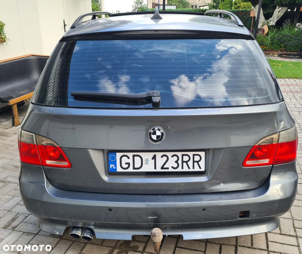 BMW Seria 5 525i - 6