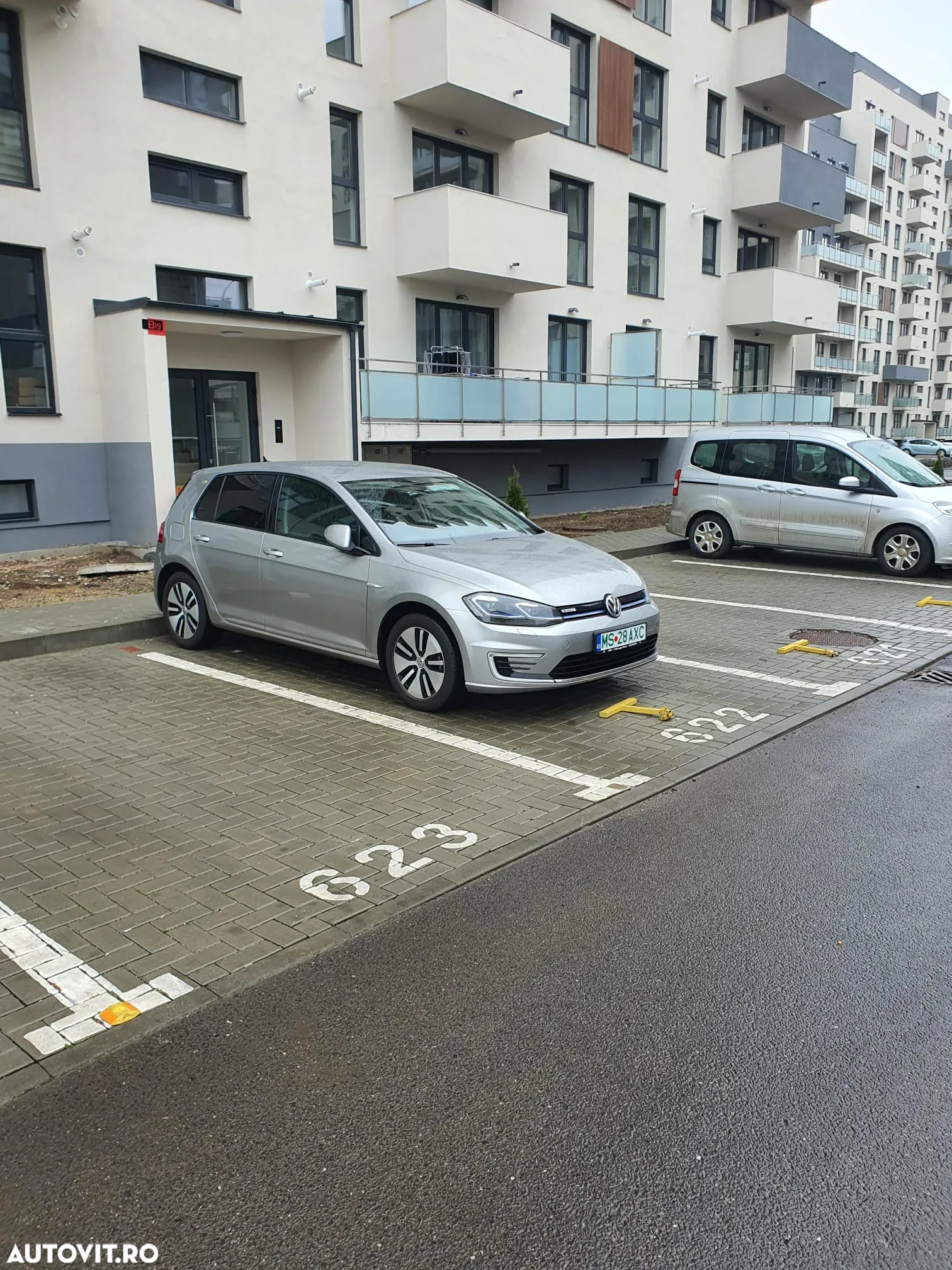 Volkswagen e-Golf - 3