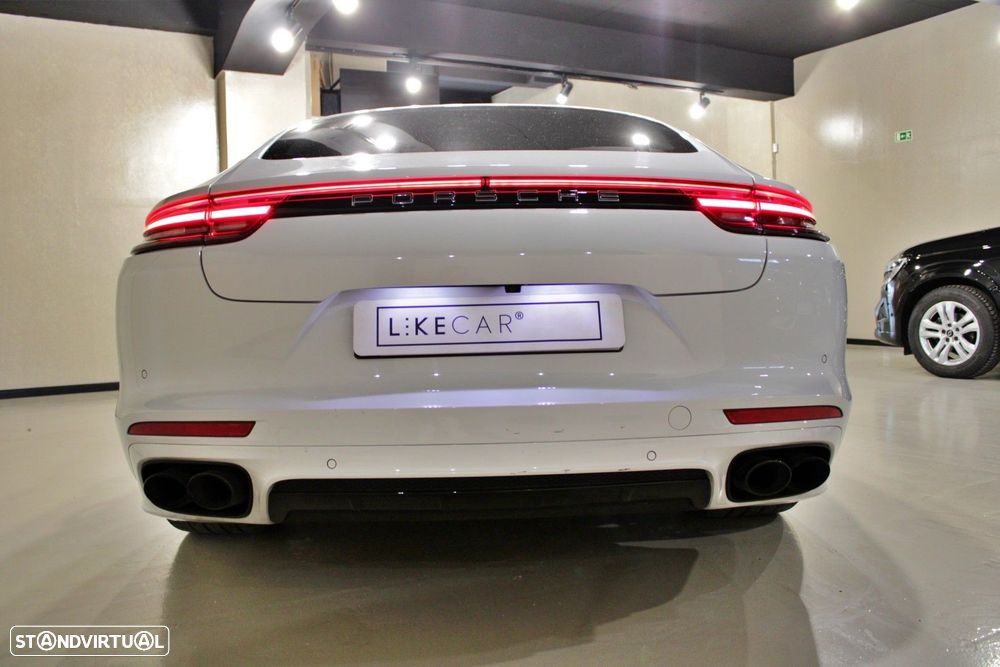 Porsche Panamera 4 E-Hybrid - 14