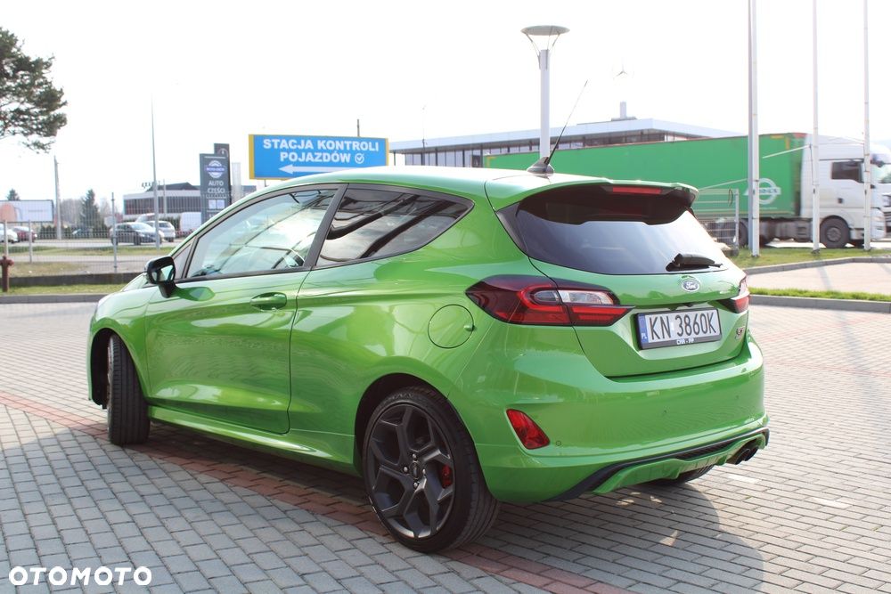 Ford Fiesta - 11