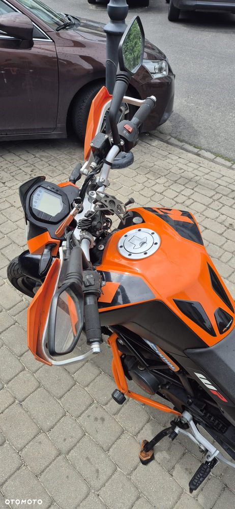 KTM Duke 125 - 10
