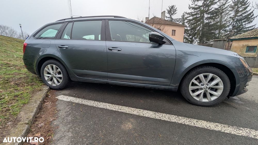 Skoda Octavia 1.6 TDI DSG Ambition - 7